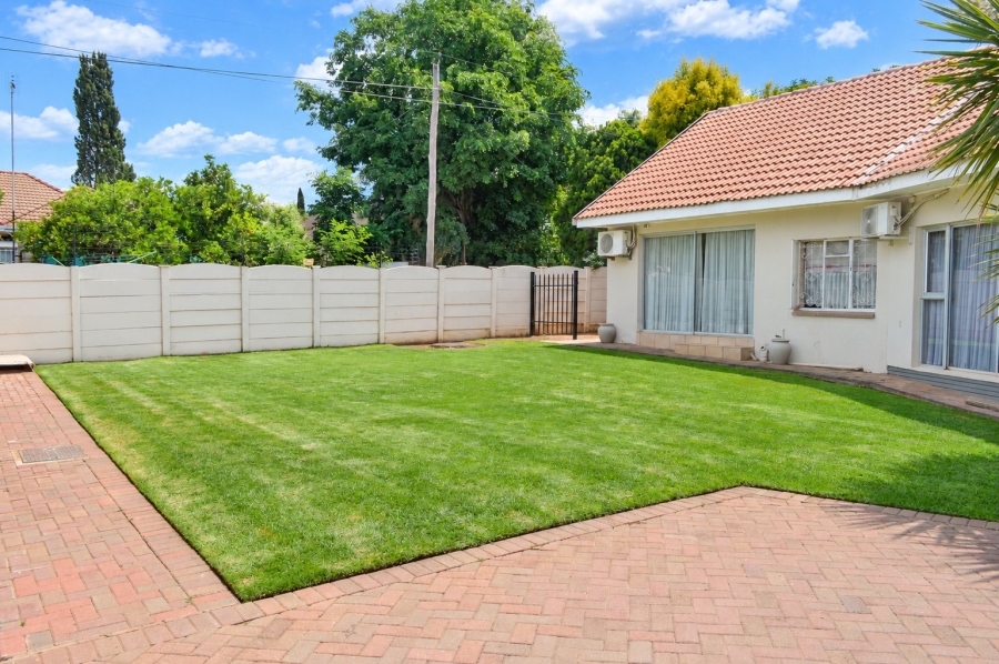 3 Bedroom Property for Sale in Roosheuwel North West